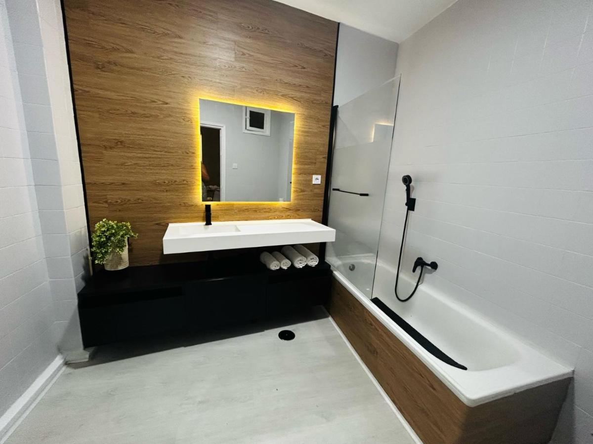 Apartamento Plaza Castilleja de la Cuesta Exteriör bild