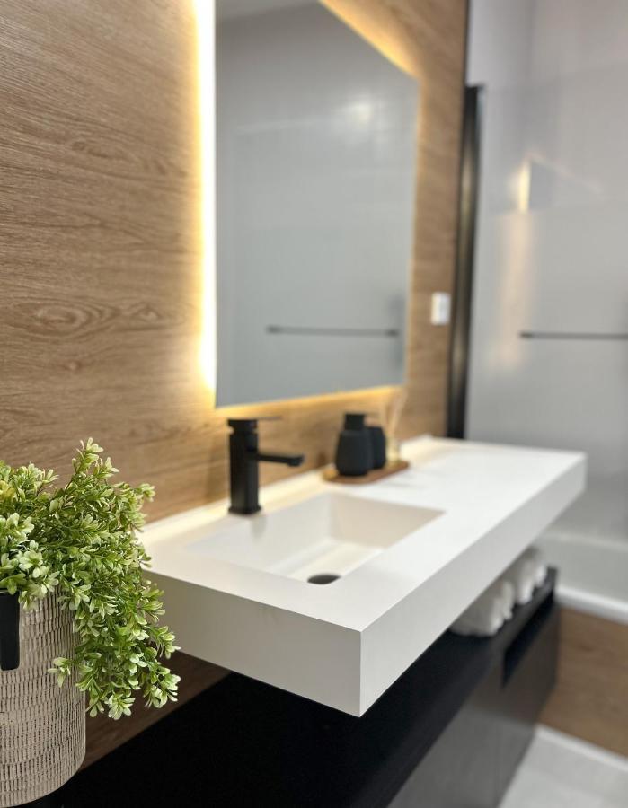 Apartamento Plaza Castilleja de la Cuesta Exteriör bild